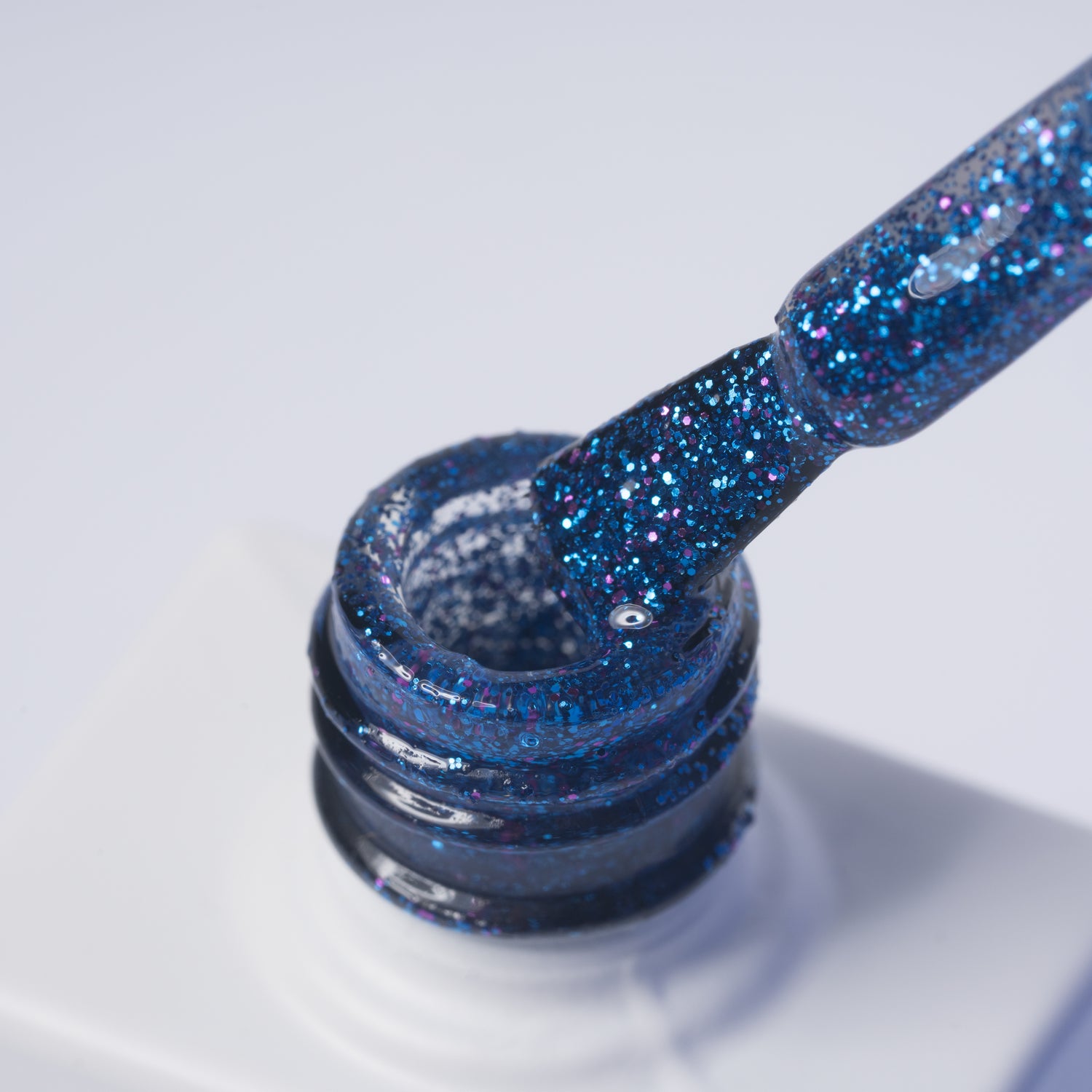 Inveray Luxury Geelilakka, 161 Aquamarine Sparkle