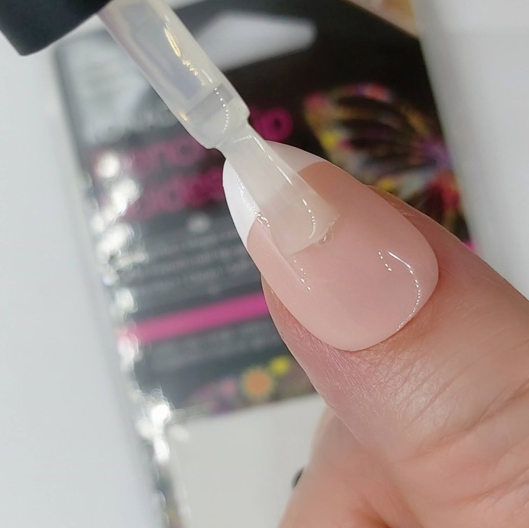 Konad French Tip Guide, Curved