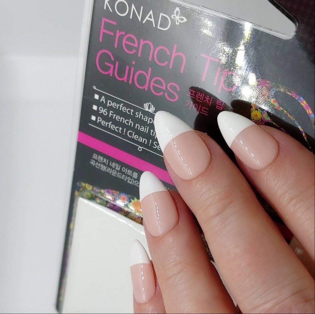 Konad French Tip Guide, Kaareva