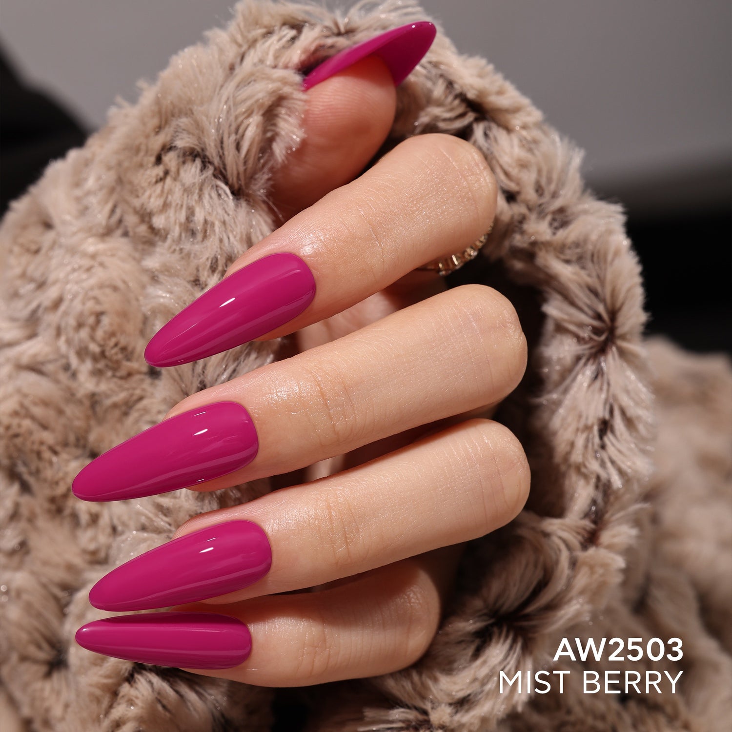 Bluesky Geelilakka, Mist Berry