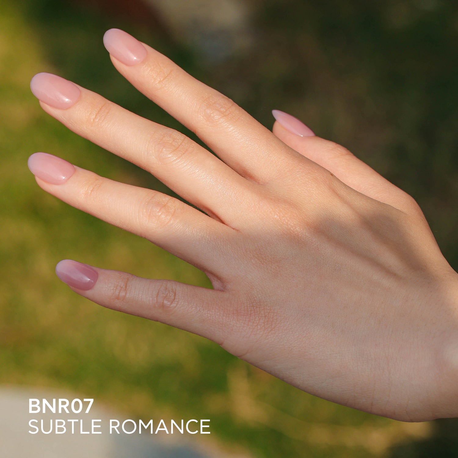 Bluesky Nourishing Rubber Base Geelialuslakka, Subtle Romance