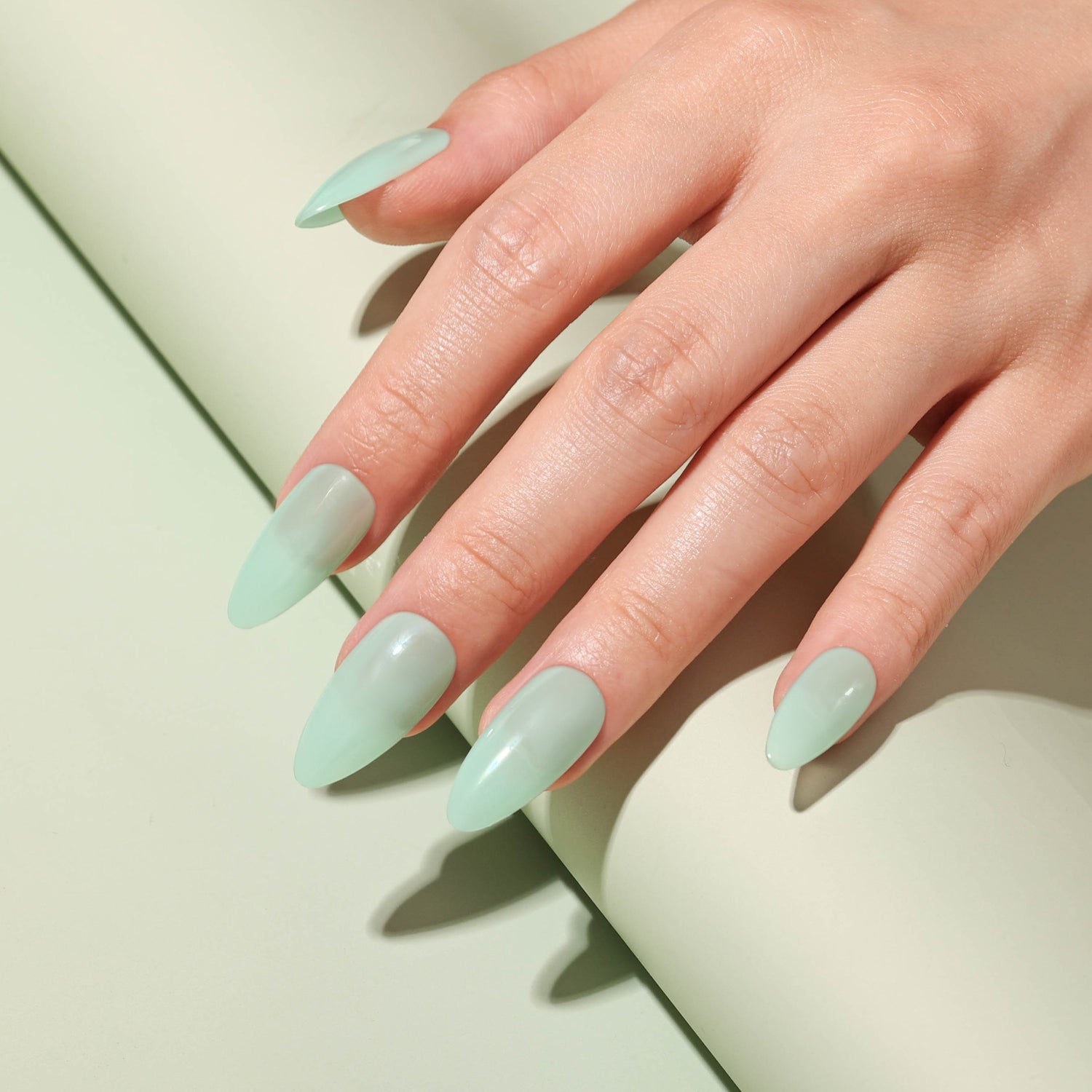 Bluesky Geelilakka, Mint Pop