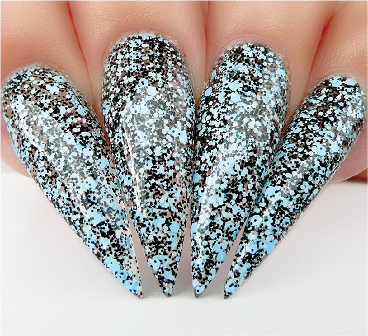 Kiara Sky Dip Color Powder, Vandalism
