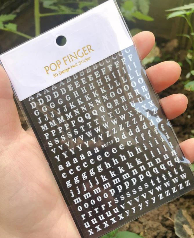 Kynsitarrat, Letters