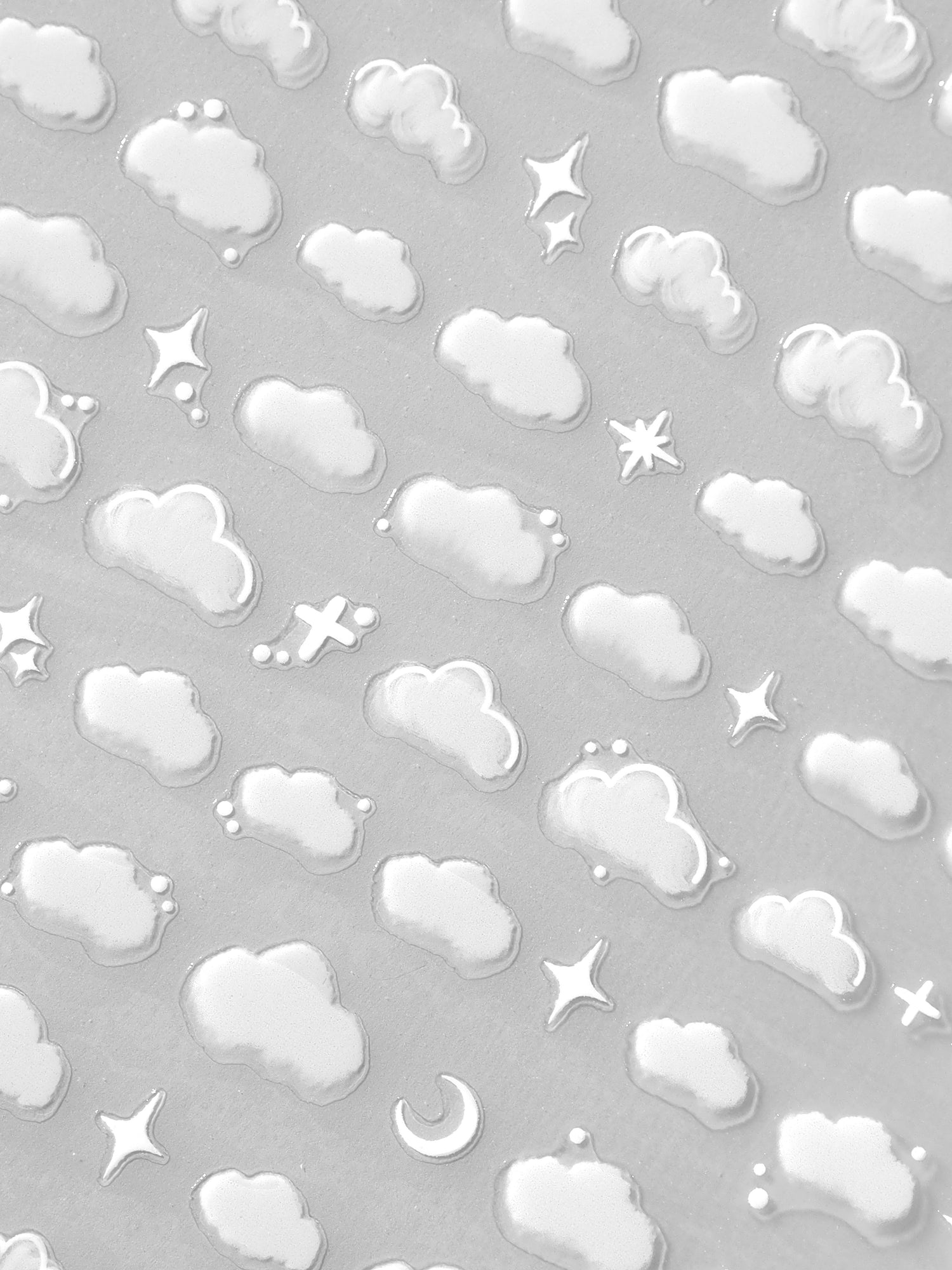 Aha! Kynsitarrat, Clouds White 025