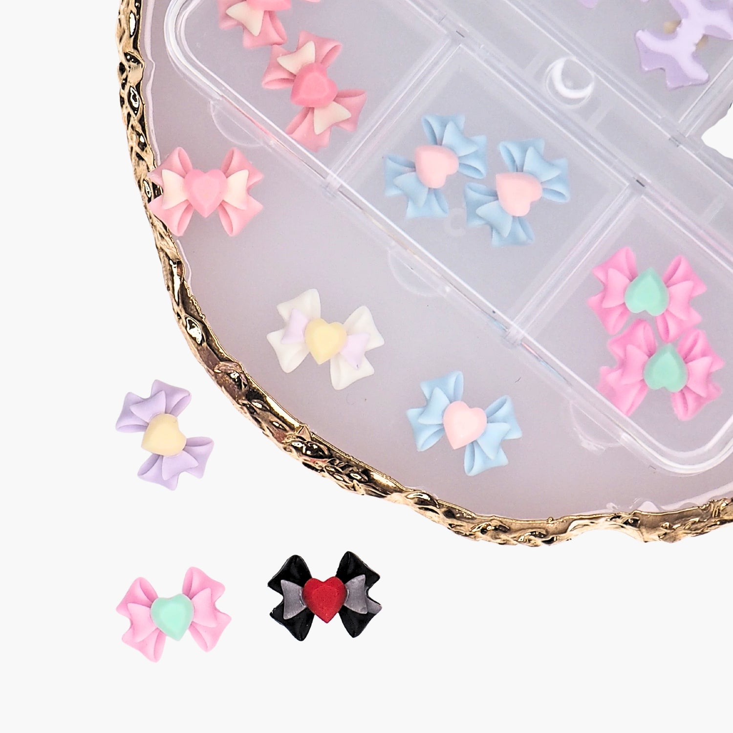 Koristerasia, Bows 4 *Poistuva