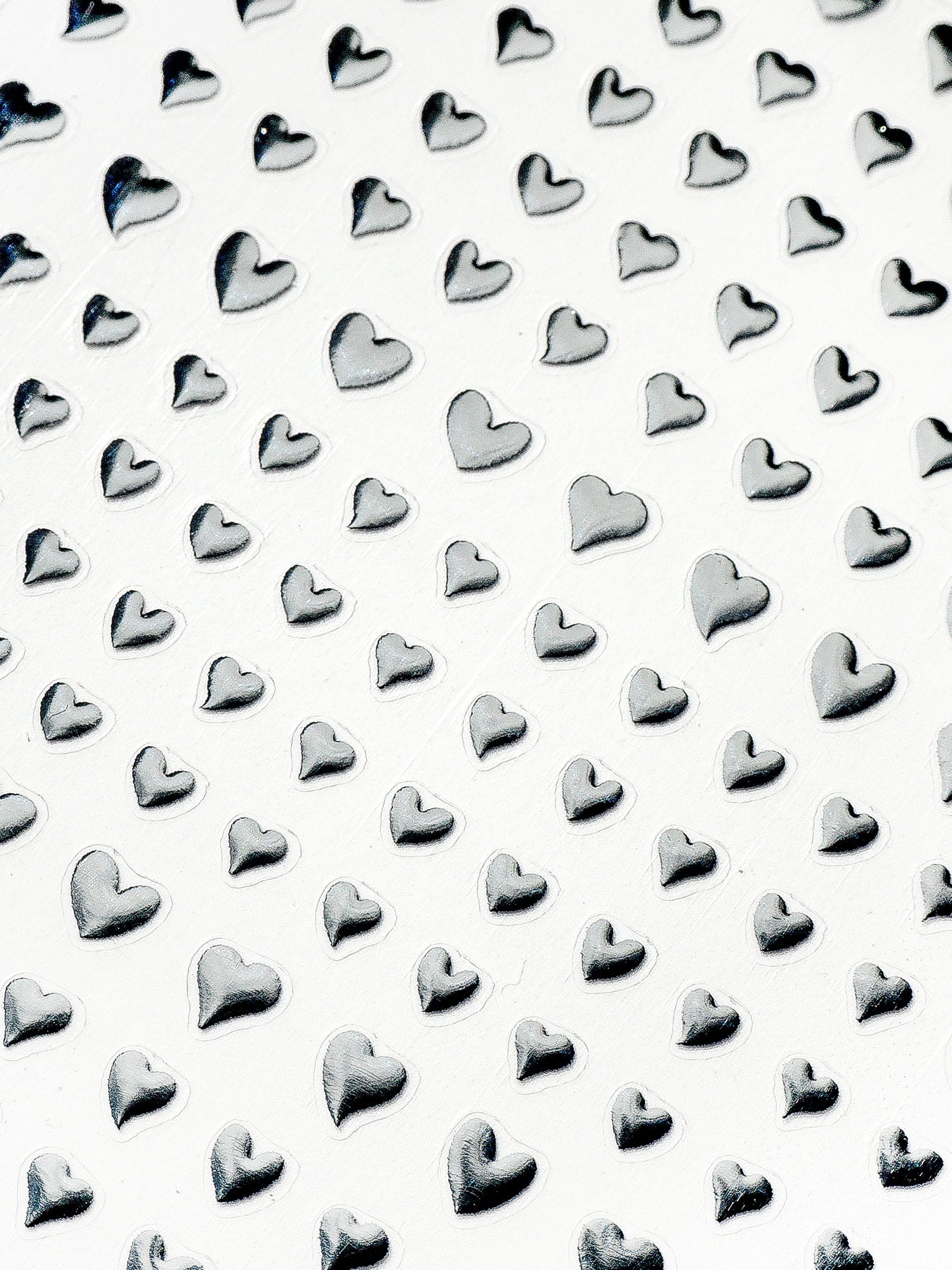 TOMONI Kynsitarrat, Chrome Hearts