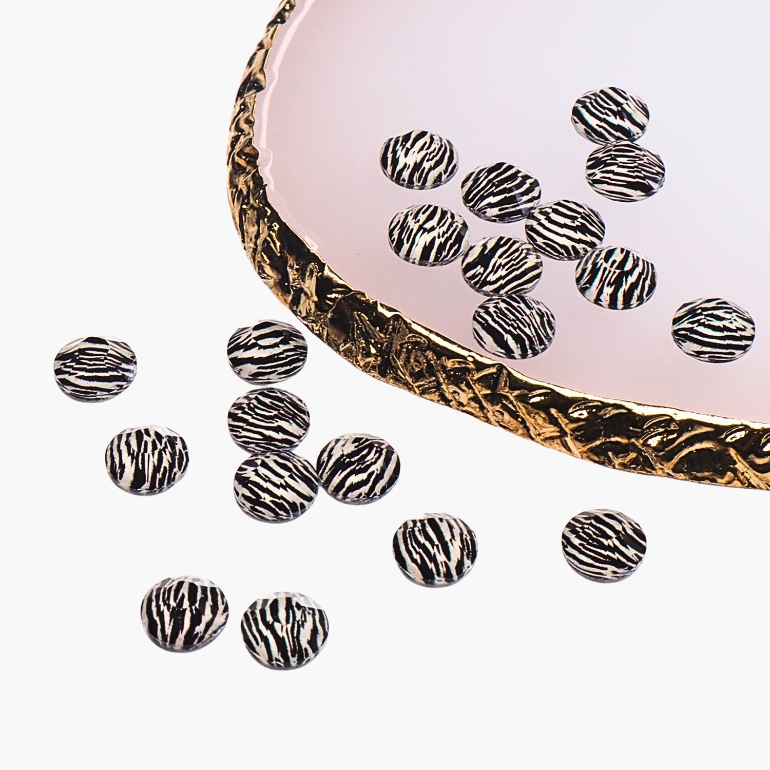 Kynsikoriste, Zebra Rhinestone 20 kpl *Poistuva*
