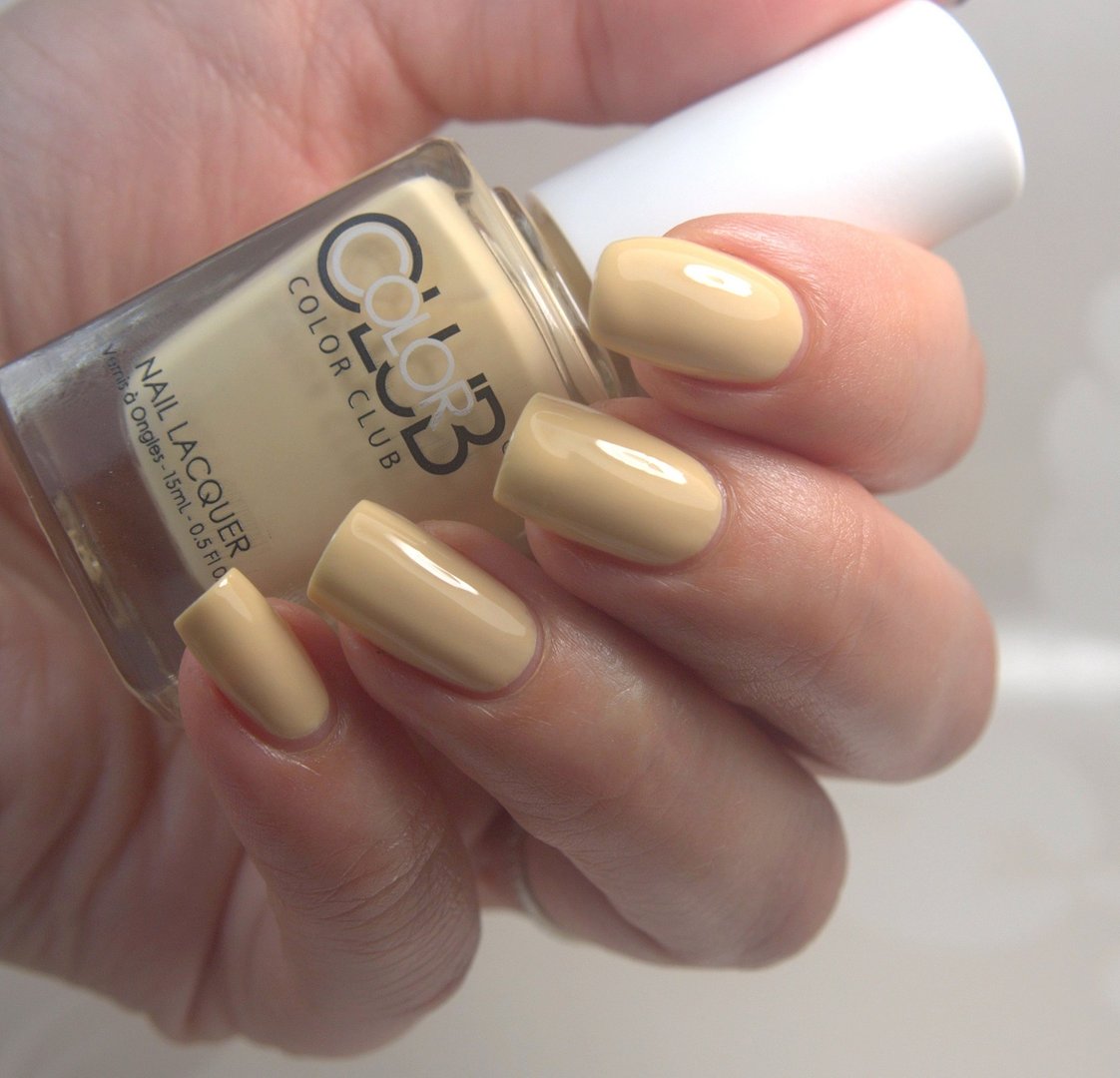 Color Club Kynsilakka, Leaf Me Alone 1081