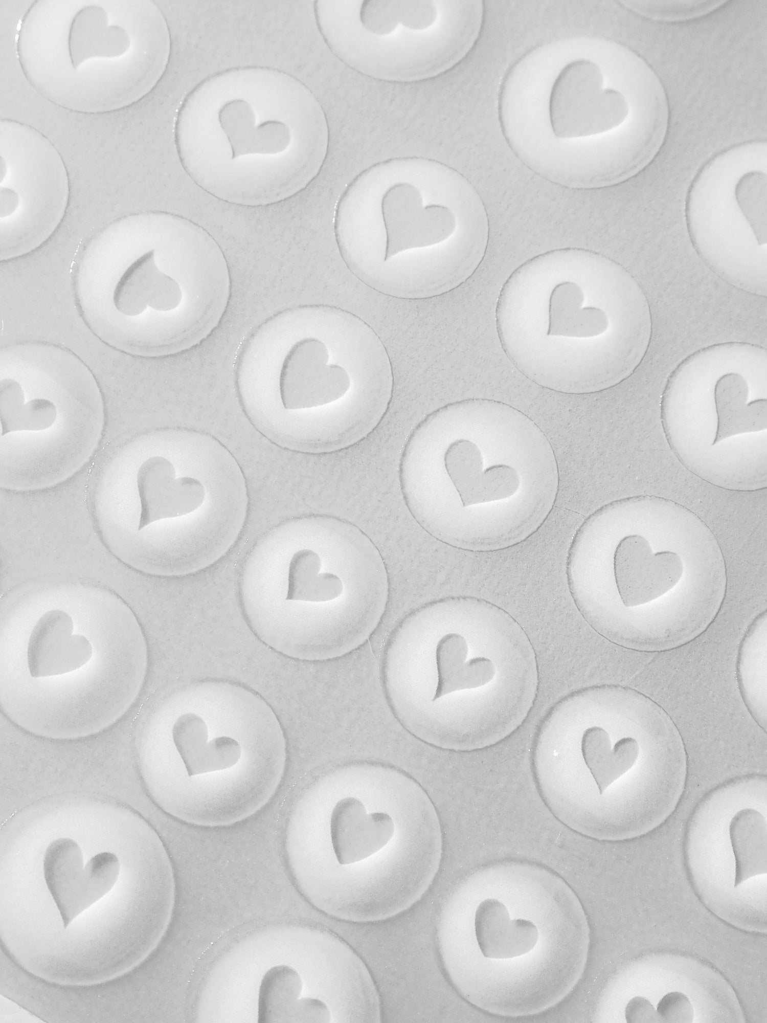 Aha! Kynsitarrat, Airbrush, White Hearts 048