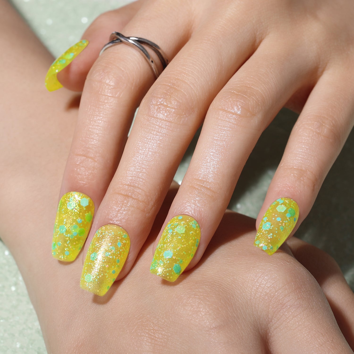 Bluesky Geelilakka, Golden Sun