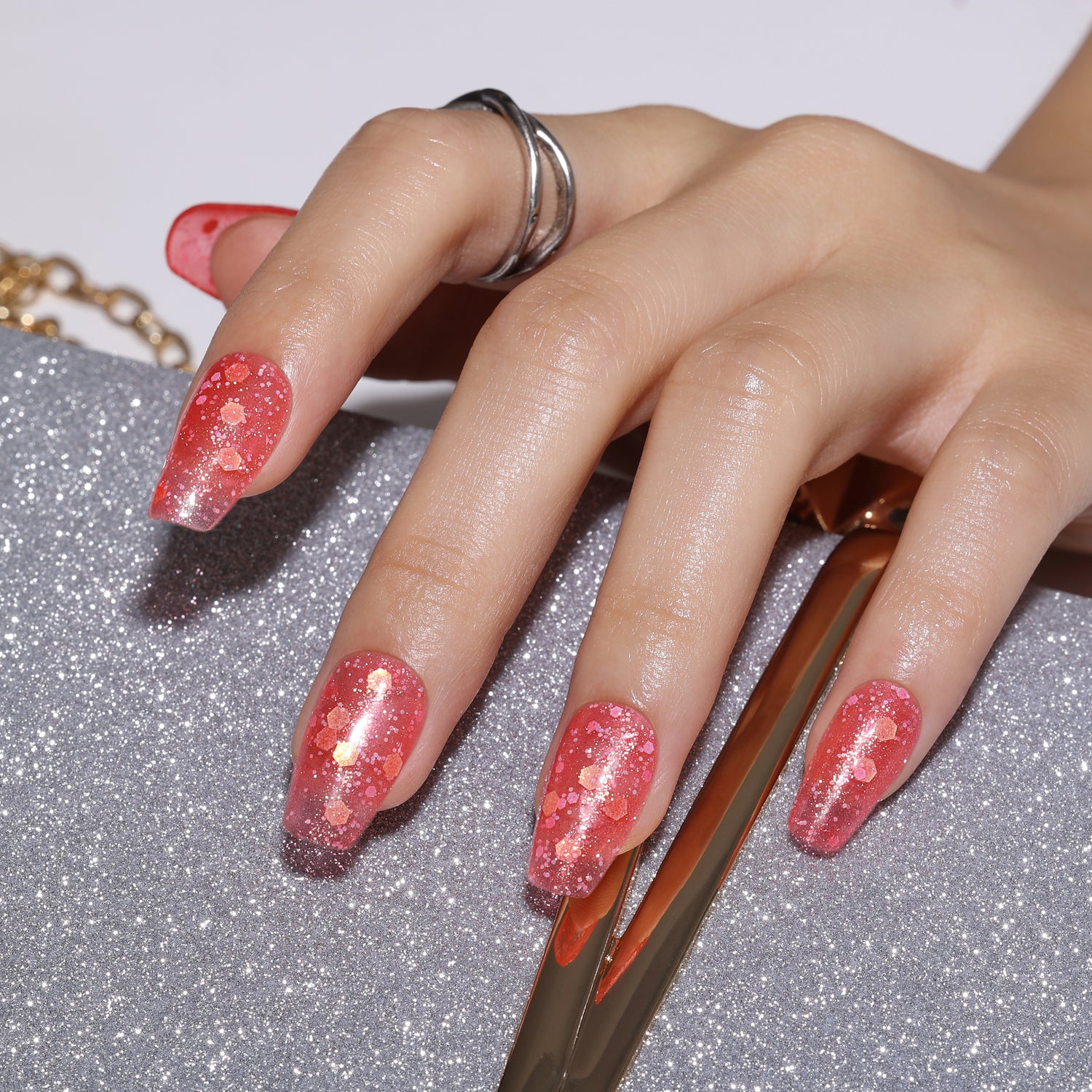 Bluesky Geelilakka, Ruby Rouge