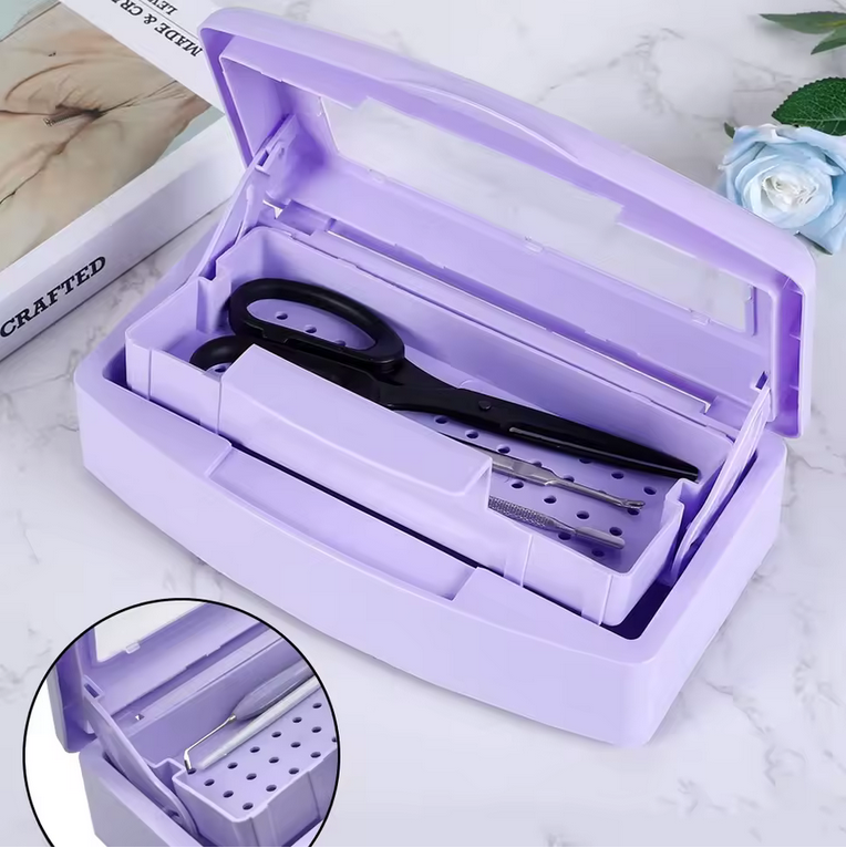 Desinfiointiastia Välineille