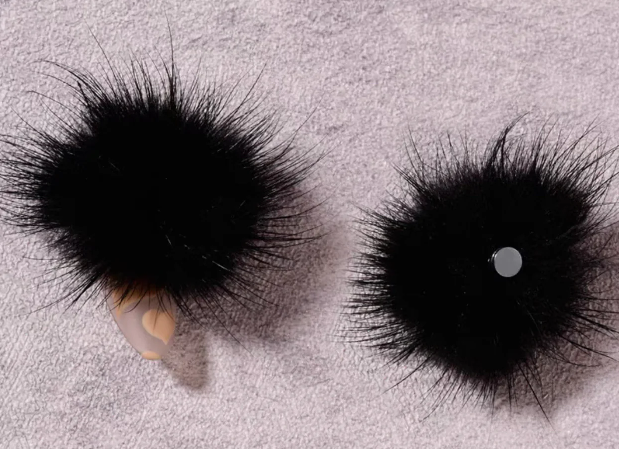 Kynsikoriste, Pom Pom 2 kpl