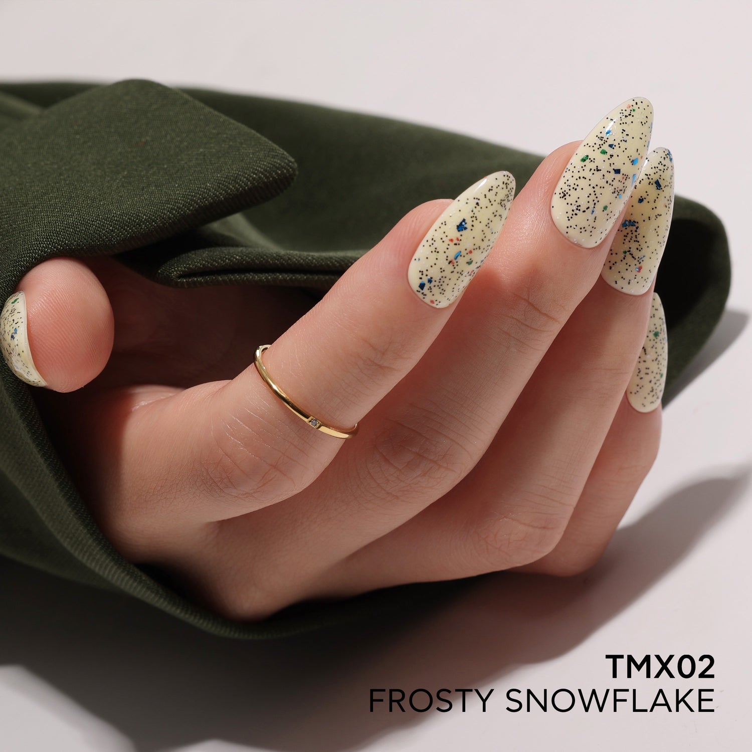 Bluesky No Wipe Glitter Top Gel top coat, Frosty Snowflake